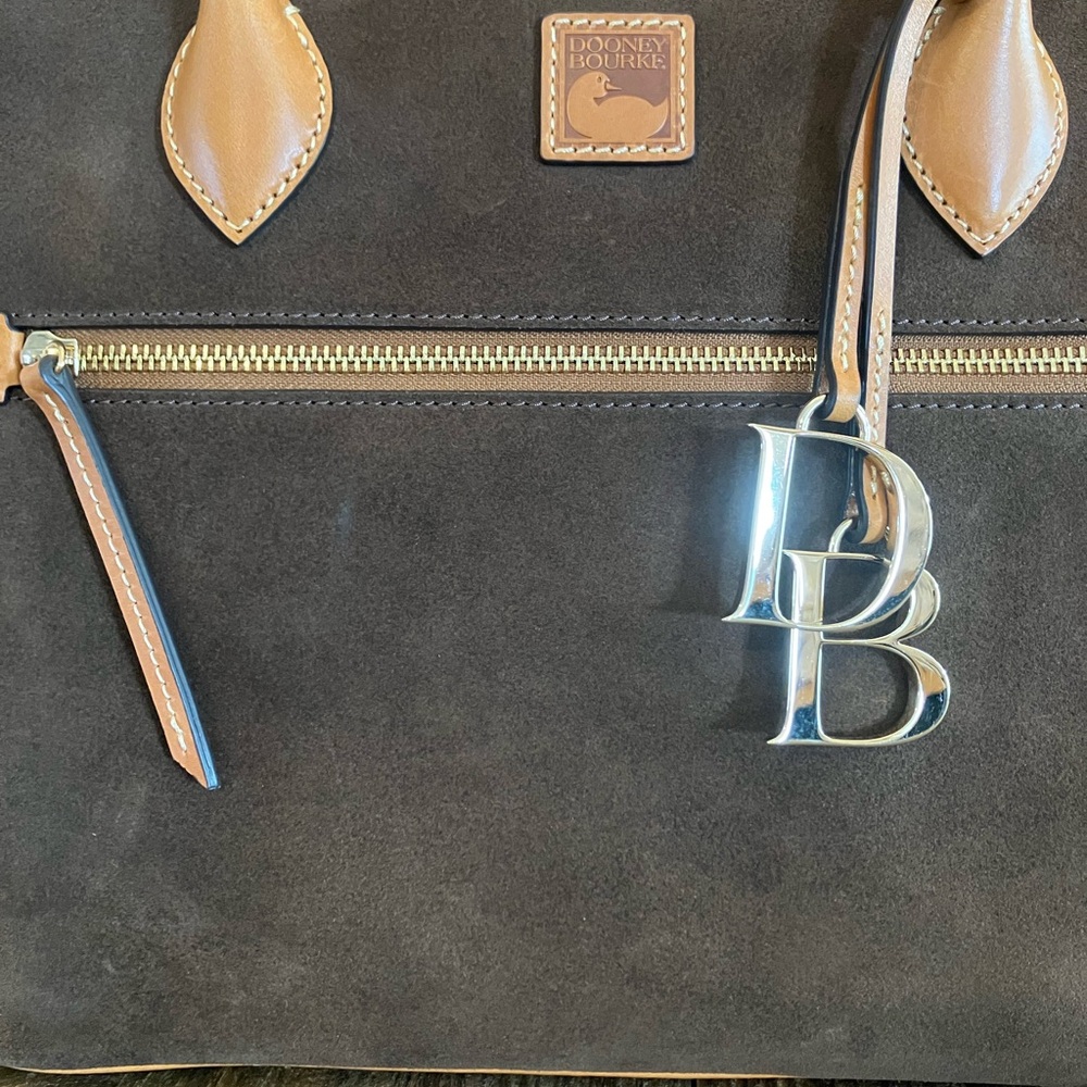 NEW Dooney and Bourke Brown Suede Tote/Handbag - Picture 5 of 11